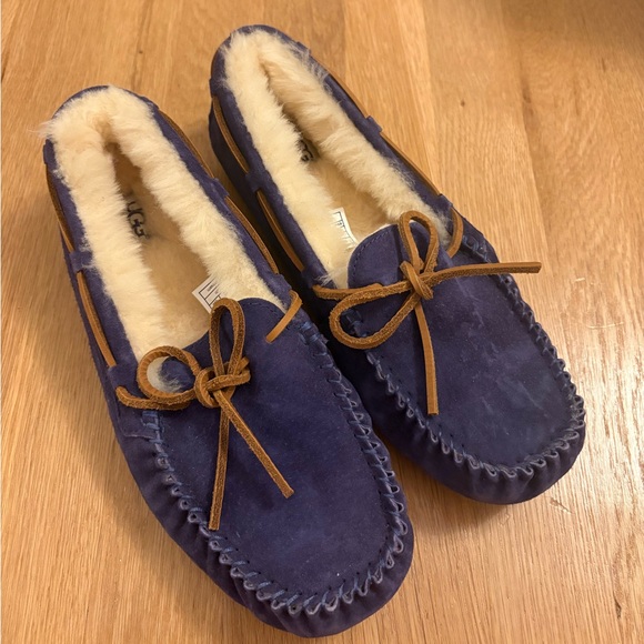UGG Dakota Moccasin Slipper Indigo Size 9 - Picture 1 of 5